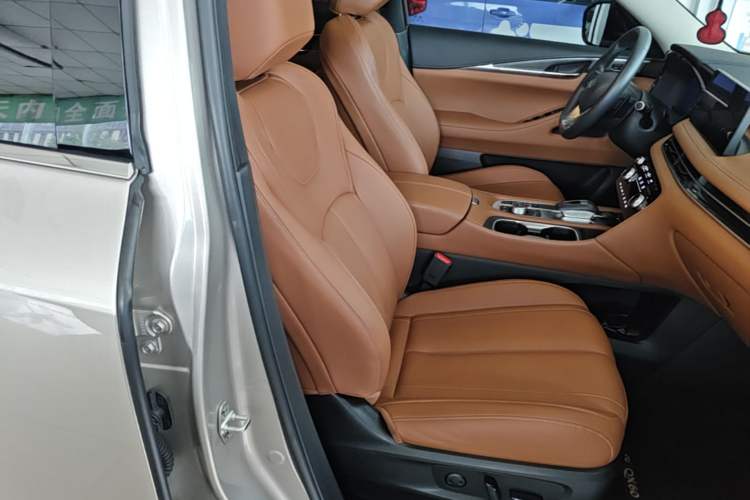 Used Infiniti QX60 2024 2.0T Enjoyment Edition Right Front Seat