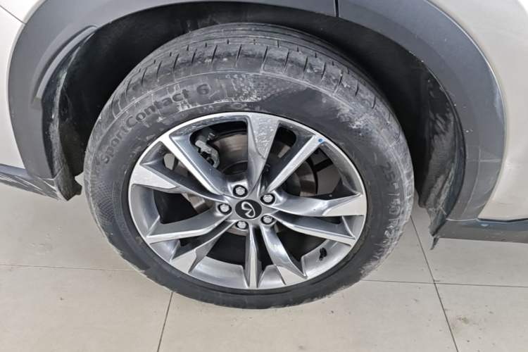 Used Infiniti QX60 2024 2.0T Enjoyment Edition Right Rear Wheel Hub