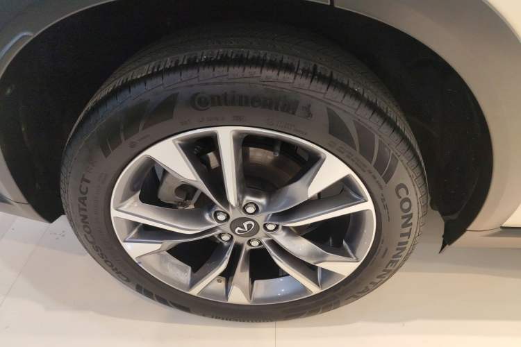 Used Infiniti QX60 2024 2.0T Four-Wheel Drive Luxury Edition Right Rear Wheel Hub