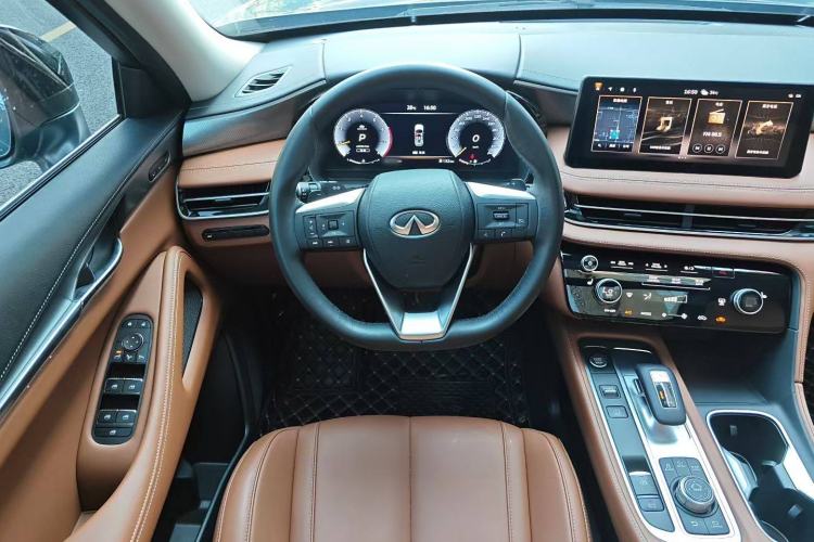 Used Infiniti QX60 2024 2.0T All-Wheel-Drive Excellence Edition Center Console