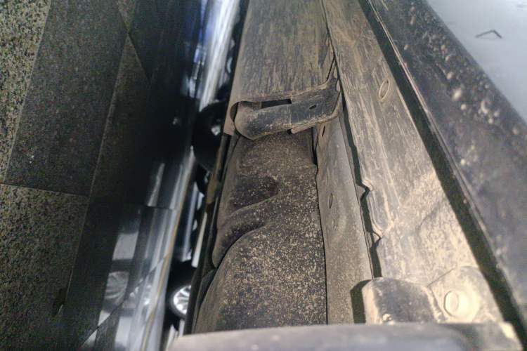 Used Infiniti QX60 2024 2.0T All-Wheel-Drive Excellence Edition Left Side Sill