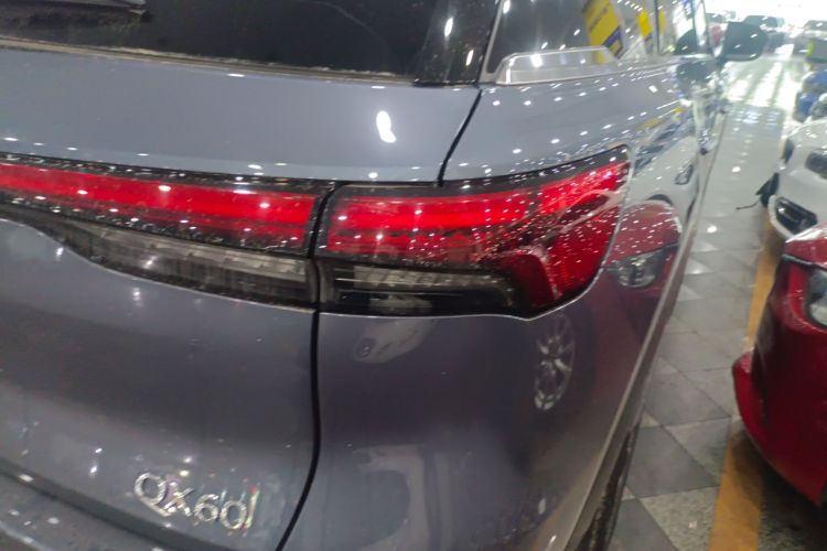 Used Infiniti QX60 2024 2.0T All-Wheel-Drive Excellence Edition Right Rear Taillight