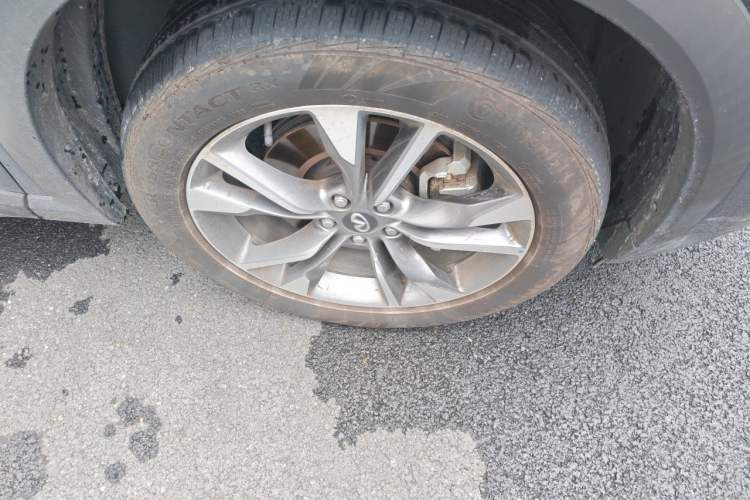 Used Infiniti QX60 2024 2.0T Enjoyment Edition Right Front Wheel Hub