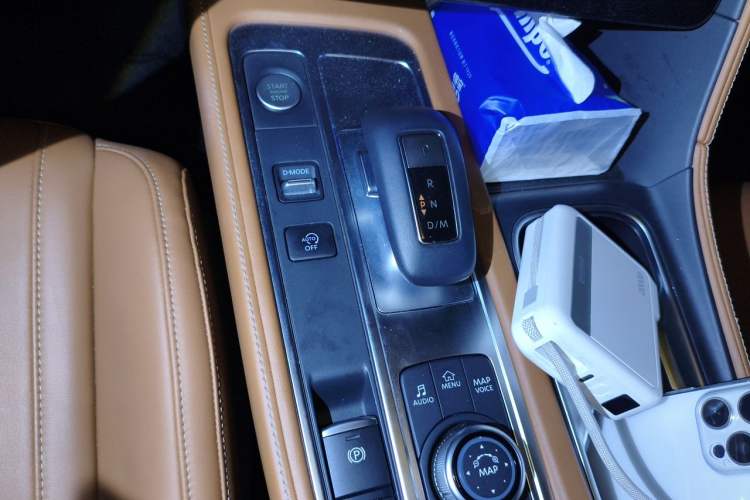 Used Infiniti QX60 2024 2.0T Enjoyment Edition Gear Lever