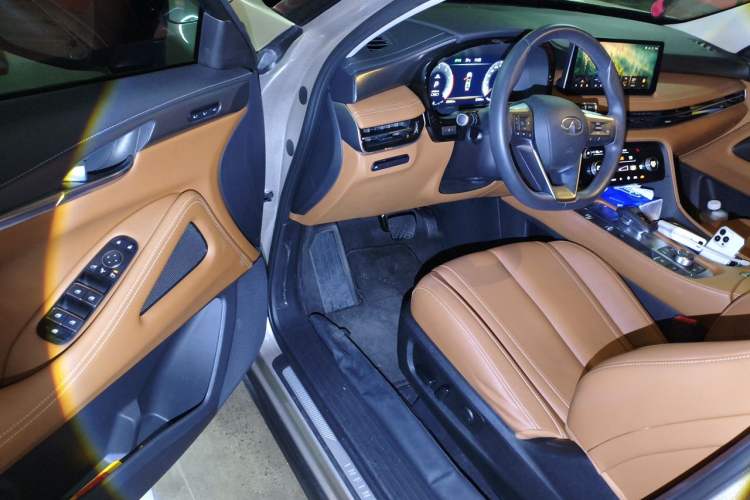 Used Infiniti QX60 2024 2.0T Enjoyment Edition Interior 3
