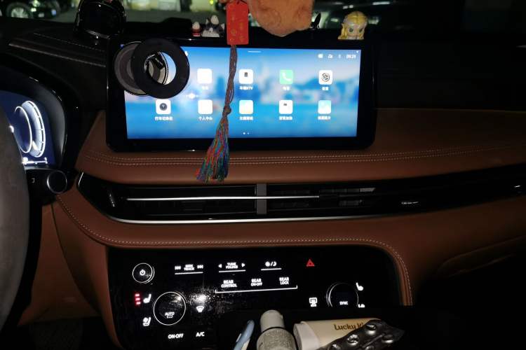 Used Infiniti QX60 2024 2.0T Four-Wheel Drive Luxury Edition Audio And AC Panel