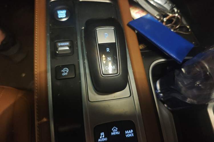 Used Infiniti QX60 2024 2.0T Enjoyment Edition Gear Lever
