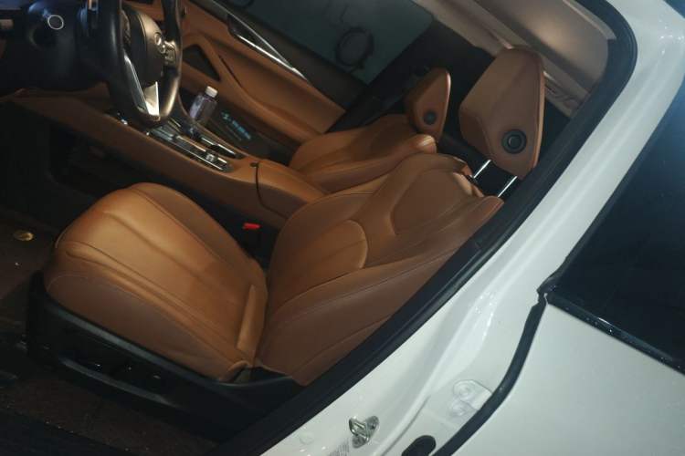 Used Infiniti QX60 2024 2.0T Enjoyment Edition Left Front Seat