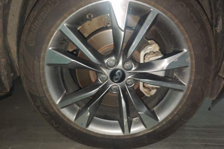 Used Infiniti QX60 2024 2.0T Enjoyment Edition Right Front Wheel Hub