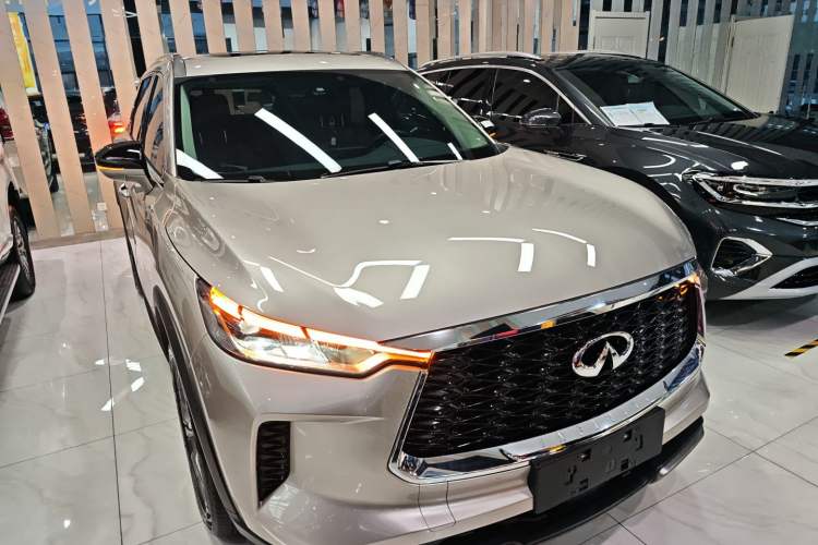 Used Infiniti QX60 2024 2.0T Enjoyment Edition Front Right 45 Deg