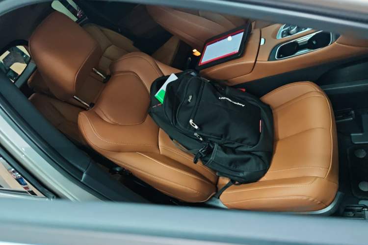 Used Infiniti QX60 2024 2.0T Enjoyment Edition Right Front Seat
