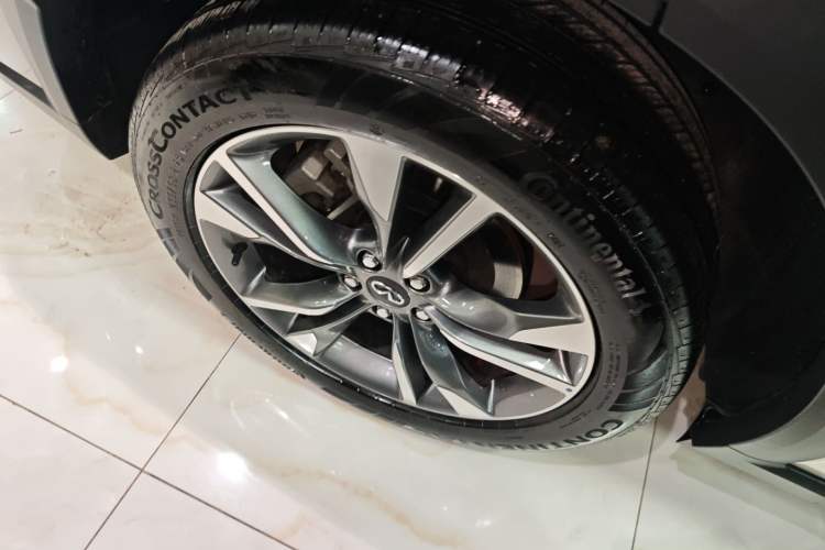 Used Infiniti QX60 2024 2.0T Enjoyment Edition Right Rear Wheel Hub