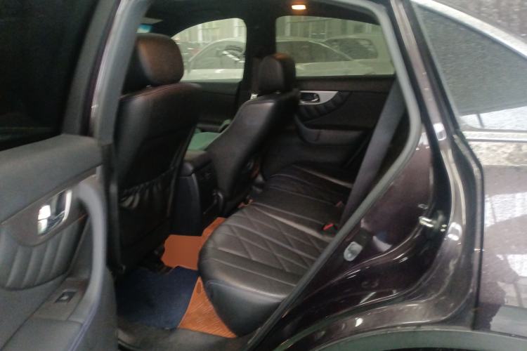 Used Infiniti QX70 2015 3.7L Shadow Edition Left Rear Seat