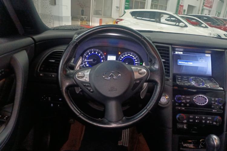 Used Infiniti QX70 2015 3.7L Shadow Edition Steering Wheel