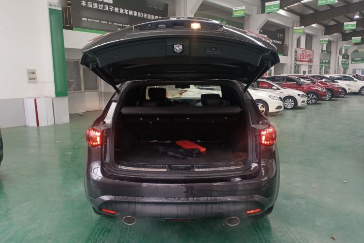 Used Infiniti QX70 2015 3.7L Shadow Edition Trunk