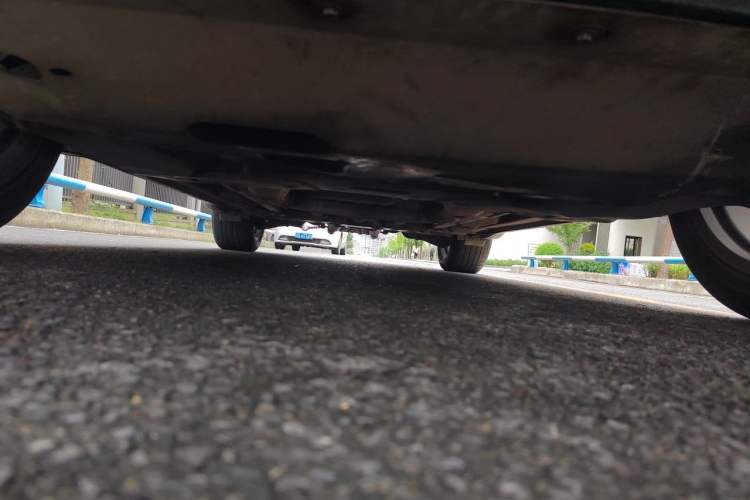 Used Infiniti QX70 2013 3.7L Standard Edition Chassis Front