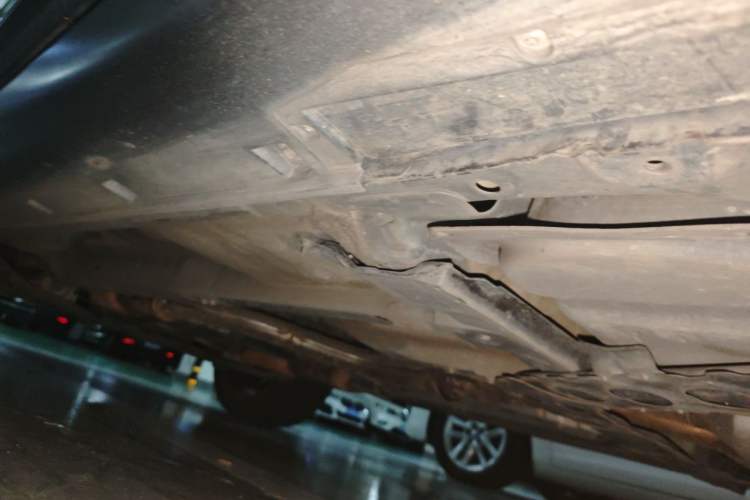Used Infiniti QX70 2013 3.7L Standard Edition Chassis Rear Left