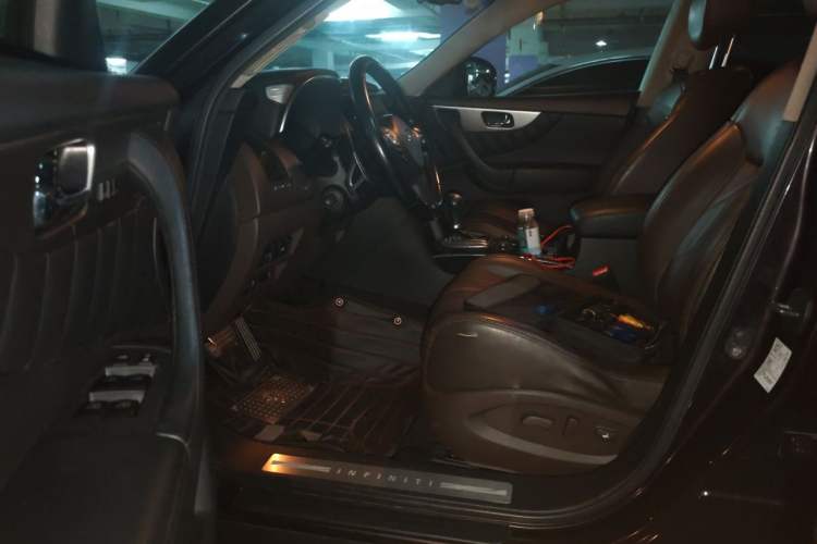Used Infiniti QX70 2013 3.7L Standard Edition Driver Seat