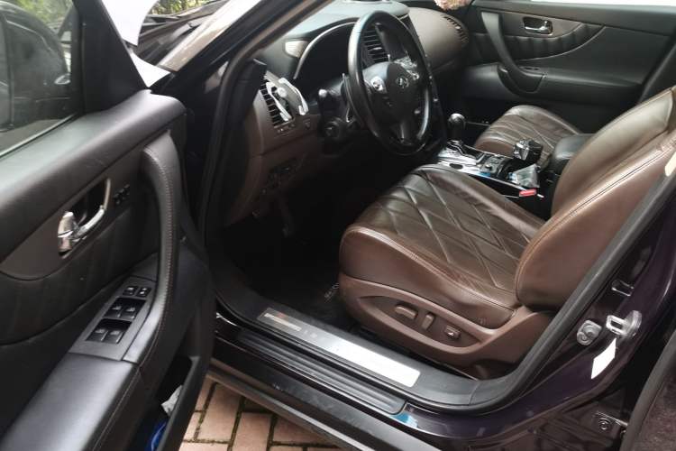 Used Infiniti QX70 2013 3.7L Supreme Edition Driver Seat