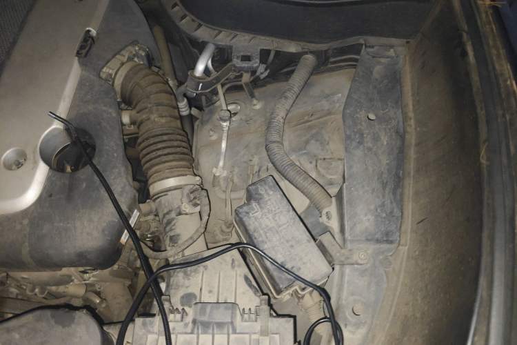 Used Infiniti QX70 2013 3.7L Standard Edition Engine Bay Left