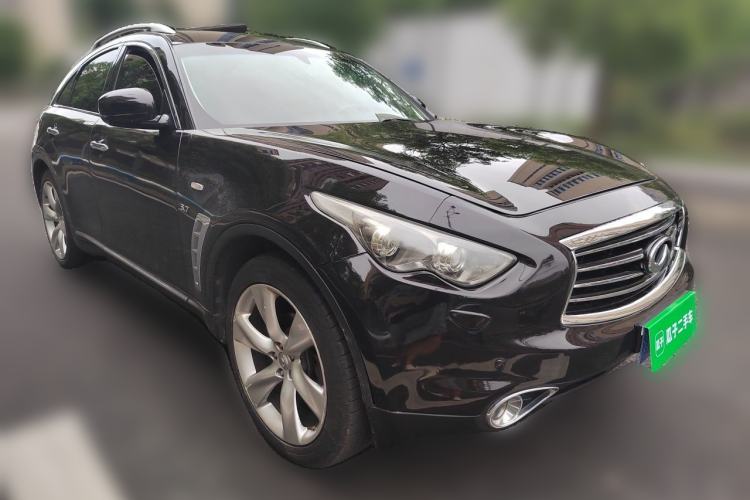 Used Infiniti QX70 2013 3.7L Standard Edition Front Right 45 Deg