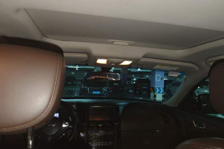 Used Infiniti QX70 2013 3.7L Standard Edition Headliner