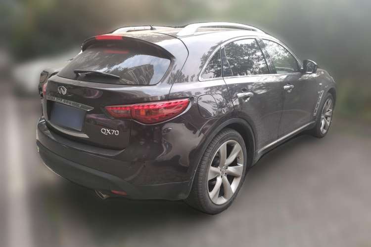 Used Infiniti QX70 2013 3.7L Supreme Edition Rear Right 45 Deg