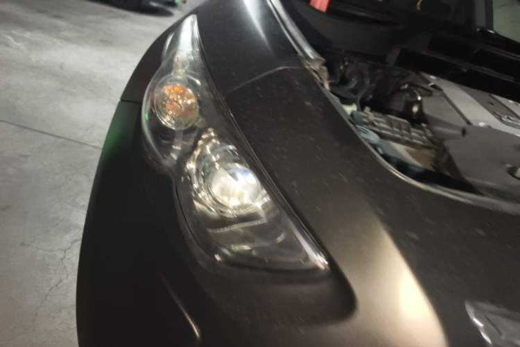 Used Infiniti QX70 2013 3.7L Standard Edition Right Front Headlight