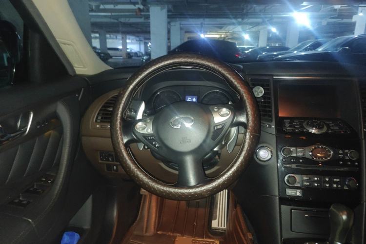 Used Infiniti QX70 2013 3.7L Standard Edition Steering Wheel