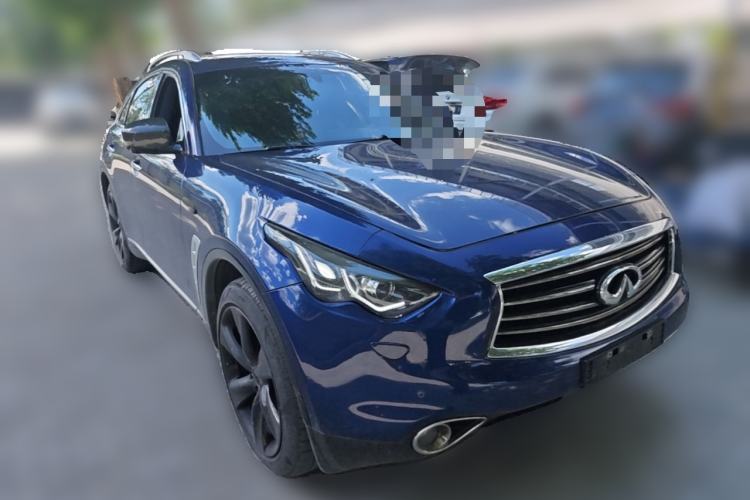 Used Infiniti QX70 2013 3.7L Standard Edition Front Right 45 Deg