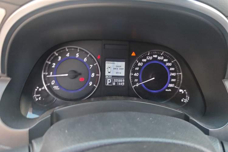 Used Infiniti QX70 2013 3.7L Standard Edition Instrument Cluster