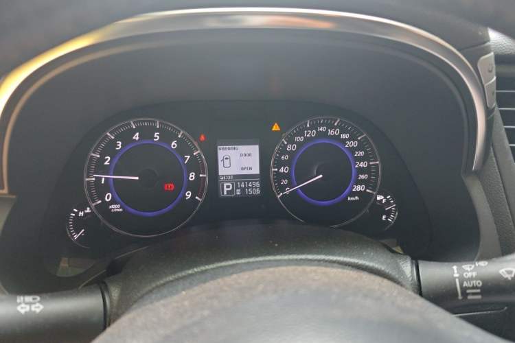 Used Infiniti QX70 2013 3.7L Standard Edition Instrument Cluster
