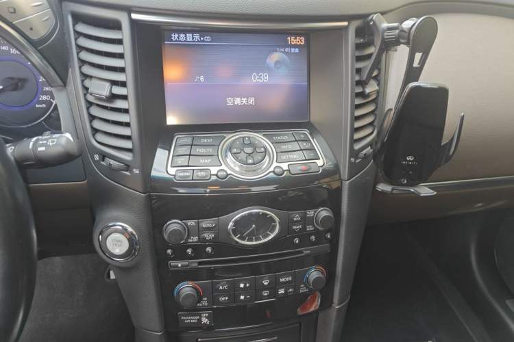 Used Infiniti QX70 2013 3.7L Supreme Edition Audio And AC Panel