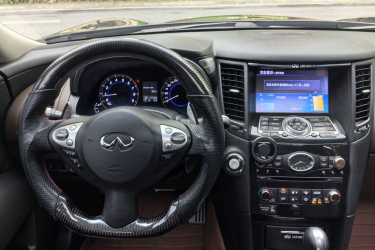 Used Infiniti QX70 2013 3.7L Supreme Edition Audio And AC Panel