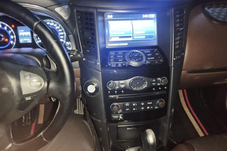 Used Infiniti QX70 2013 3.7L Standard Edition Audio And AC Panel