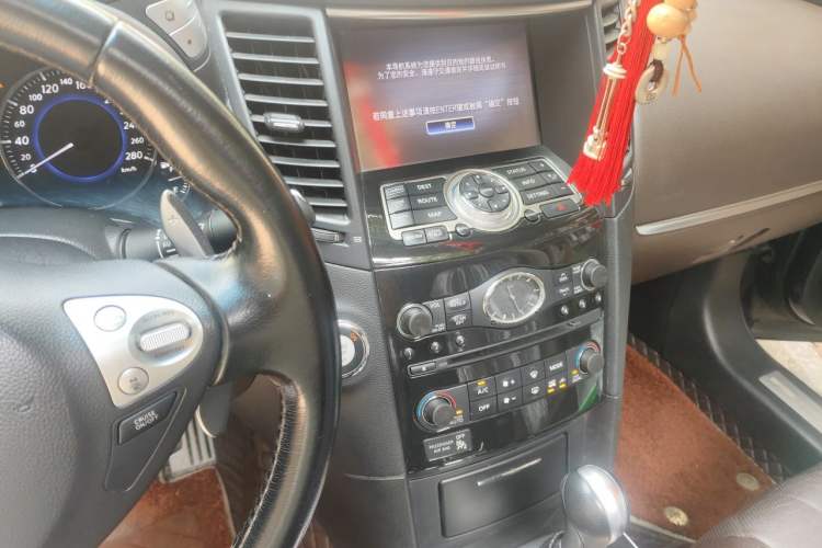 Used Infiniti QX70 2013 3.7L Supreme Edition Audio And AC Panel