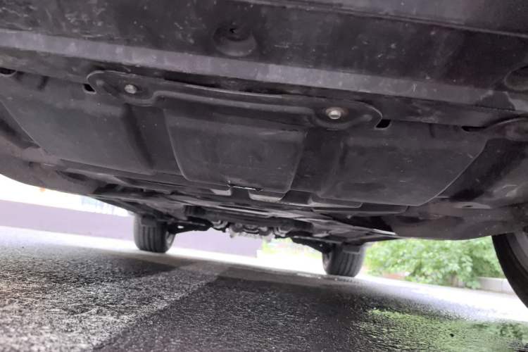 Used Infiniti QX70 2013 3.7L Supreme Edition Chassis Front