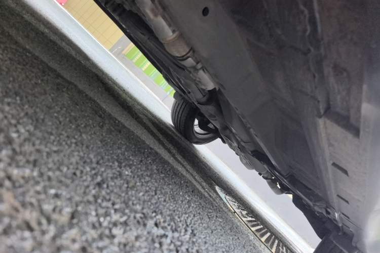 Used Infiniti QX70 2013 3.7L Supreme Edition Chassis Front Left