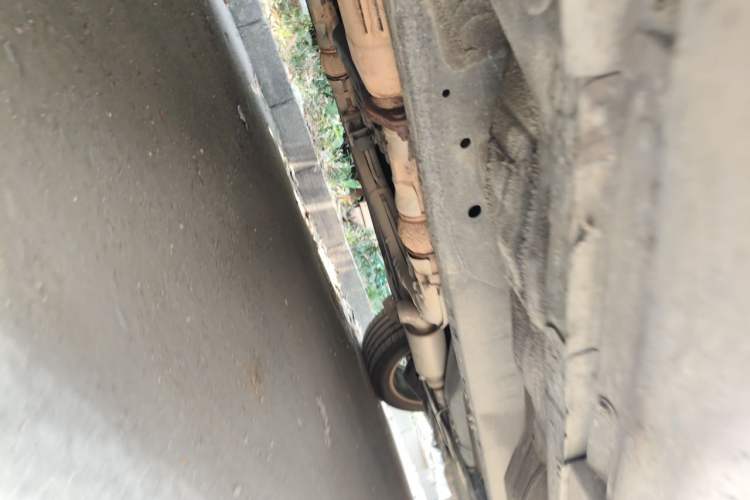 Used Infiniti QX70 2013 3.7L Supreme Edition Chassis Front Left