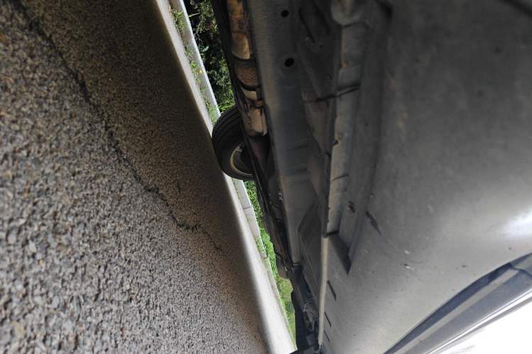 Used Infiniti QX70 2013 3.7L Standard Edition Chassis Front Left