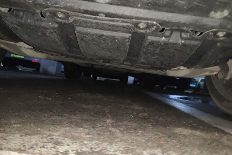 Used Infiniti QX70 2013 3.7L Standard Edition Chassis Front