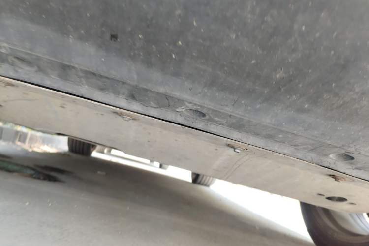Used Infiniti QX70 2013 3.7L Supreme Edition Chassis Front
