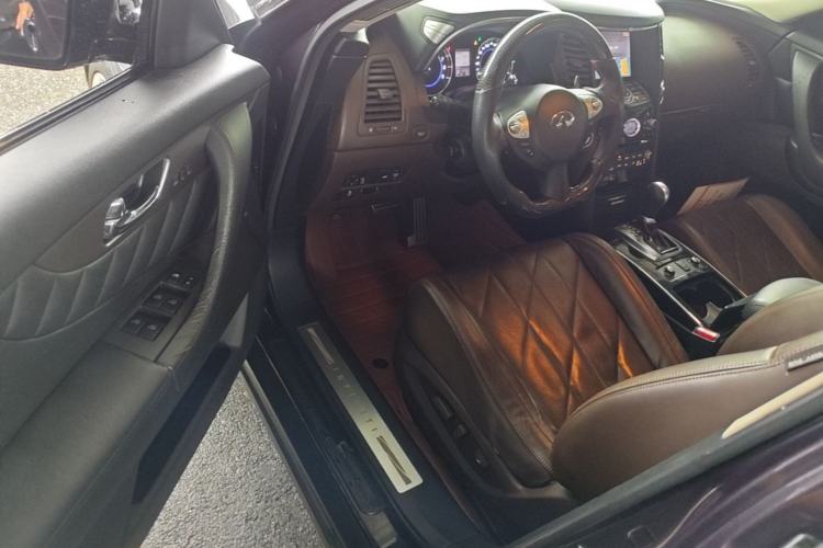 Used Infiniti QX70 2013 3.7L Supreme Edition Driver Seat