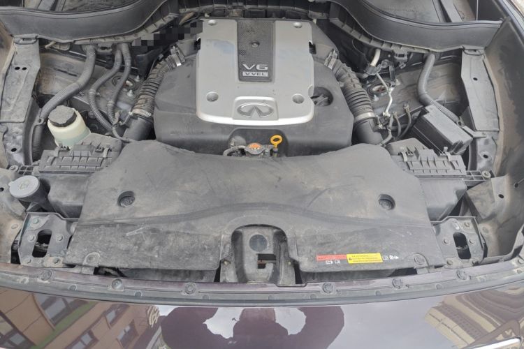 Used Infiniti QX70 2013 3.7L Supreme Edition Engine Bay