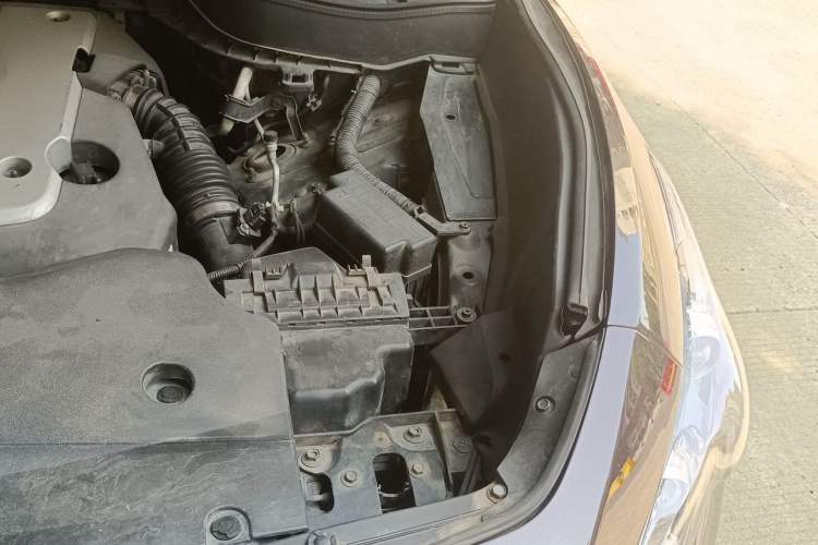 Used Infiniti QX70 2013 3.7L Standard Edition Engine Bay Left