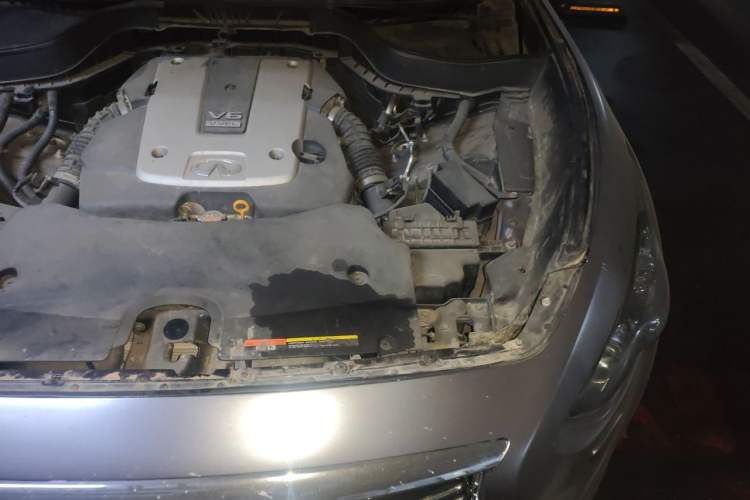 Used Infiniti QX70 2013 3.7L Standard Edition Engine Bay Left