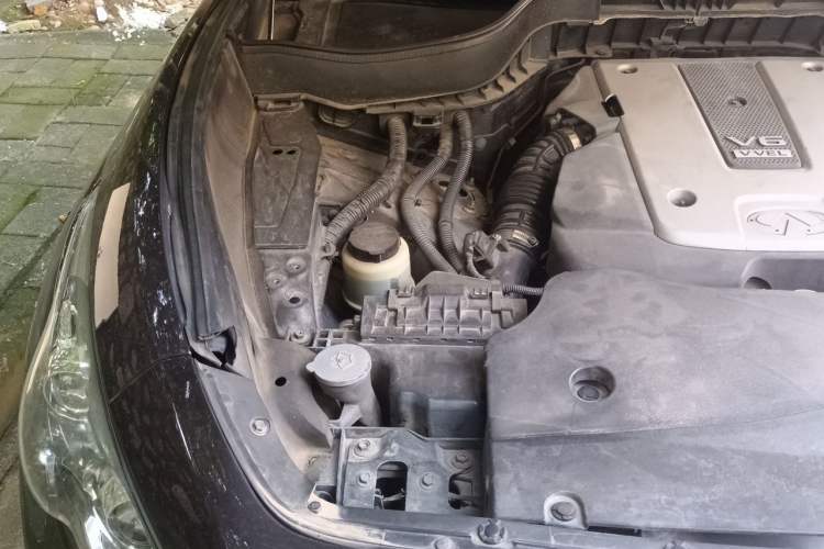 Used Infiniti QX70 2013 3.7L Standard Edition Engine Bay Right