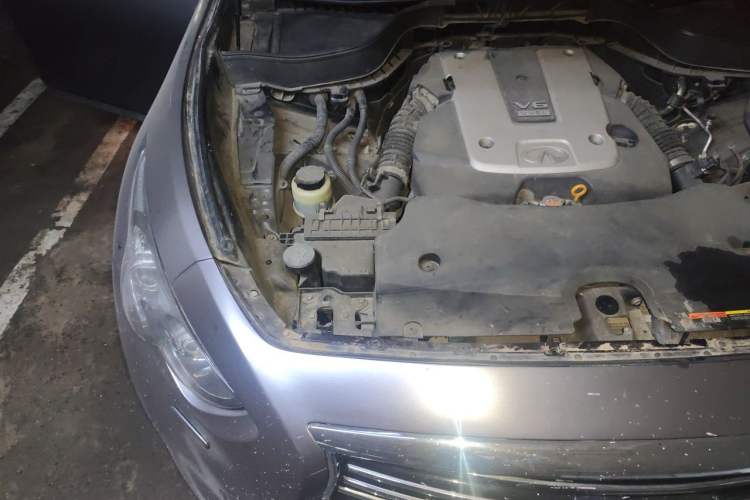 Used Infiniti QX70 2013 3.7L Standard Edition Engine Bay Right