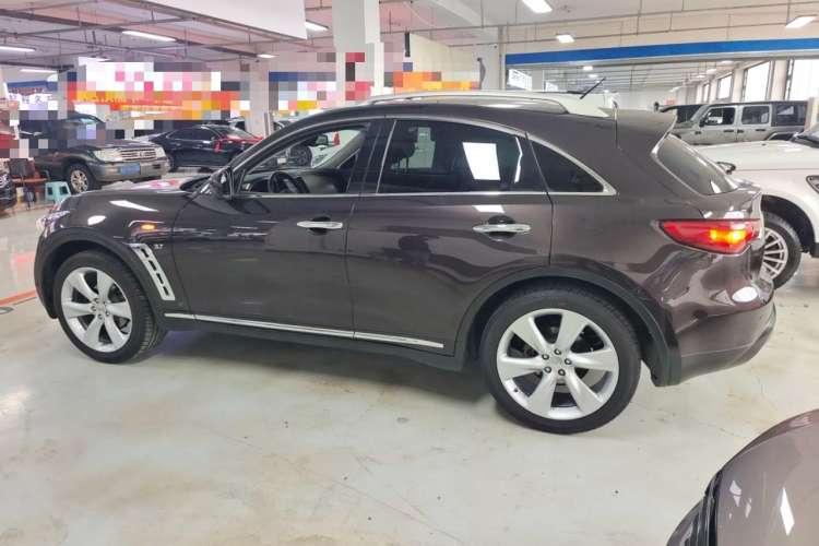 Used Infiniti QX70 2013 3.7L Standard Edition Exterior 3