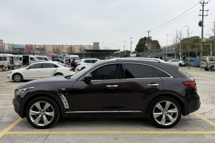 Used Infiniti QX70 2013 3.7L Standard Edition Exterior 5